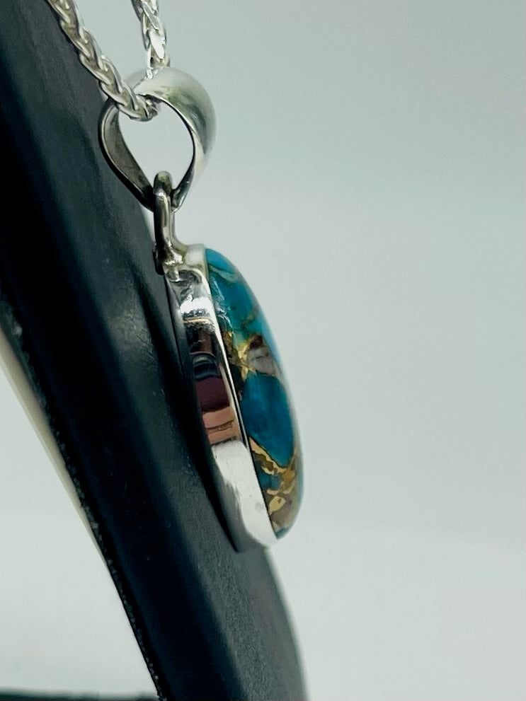Spiny Oyster Oval Pendant
