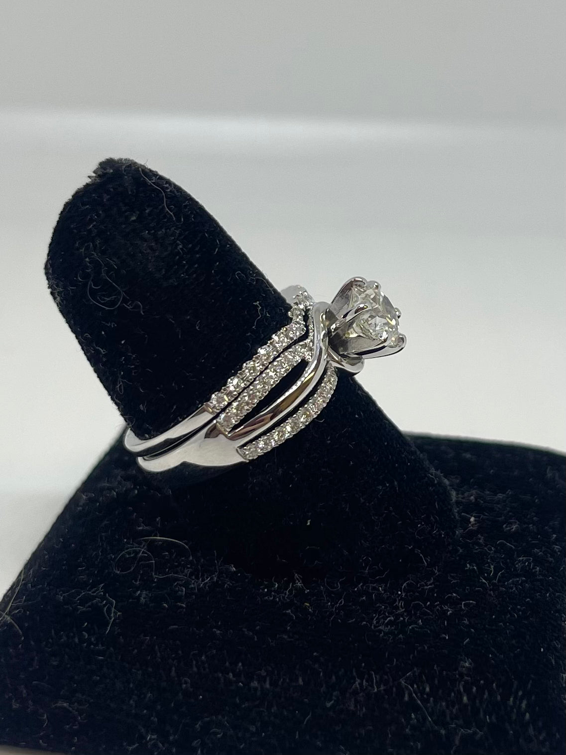 Fashionable Engagement Set