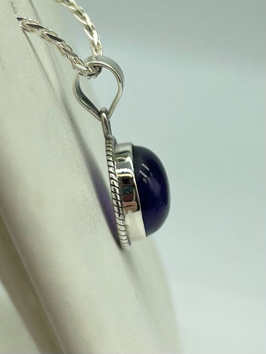 Cabuchon Amethyst Pendant