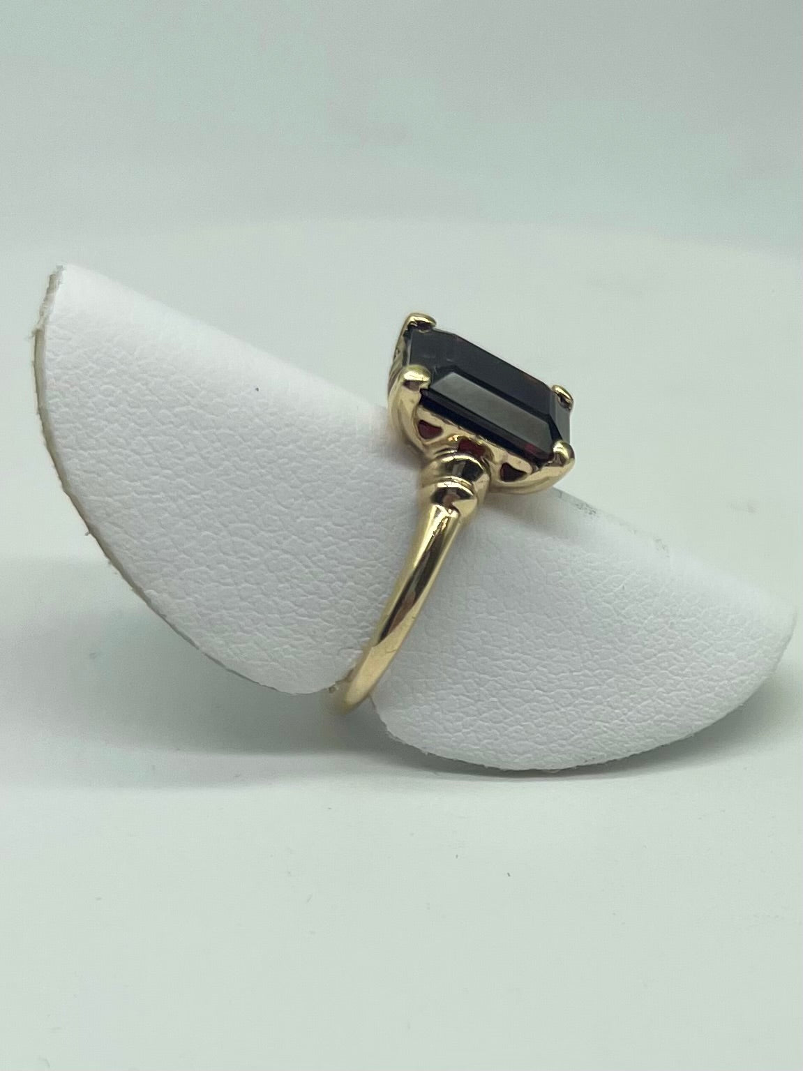 Classic Vintage Garnet