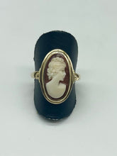 Load image into Gallery viewer, Oval Vintage Cameo