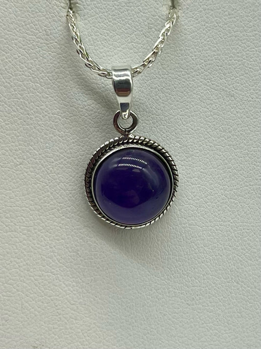 Cabuchon Amethyst Pendant