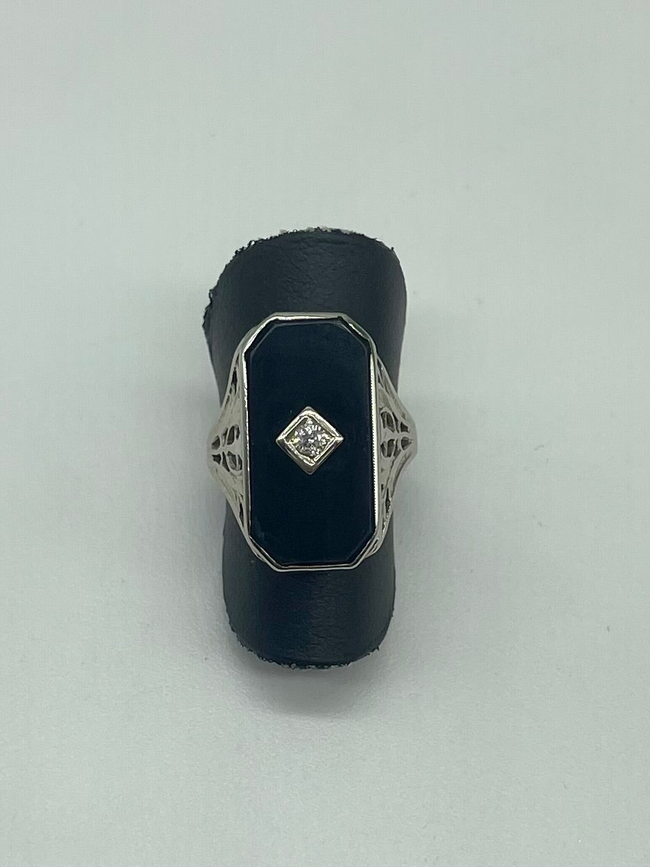 Petite Onyx Ring