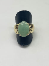 Load image into Gallery viewer, Large Oval Jade Ring