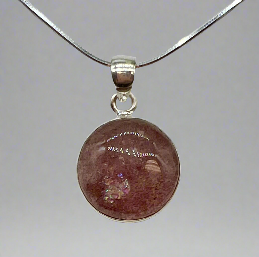 Round Cherry Quartz Pendant