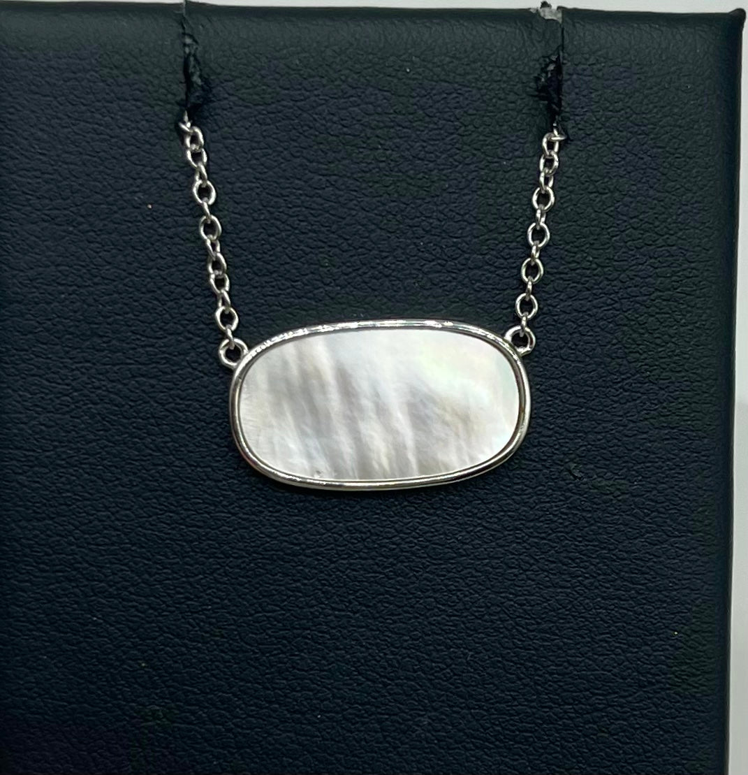 Mother of Pearl Stationary Necklace