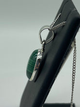 Load image into Gallery viewer, Oval Malachite Pendant