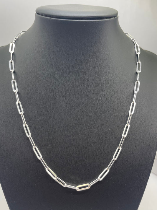 Effortless Paperclip Chain