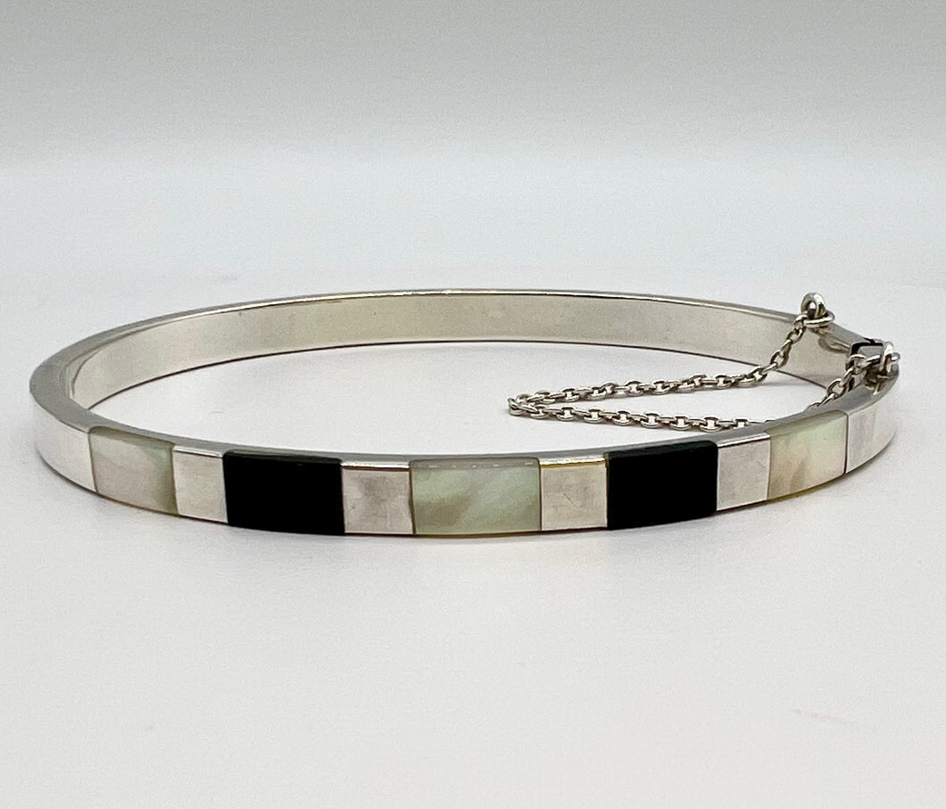 Mother of Pearl & Onyx Bracelet