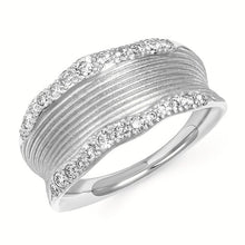 Load image into Gallery viewer, Textured Diamond Fashion Ring