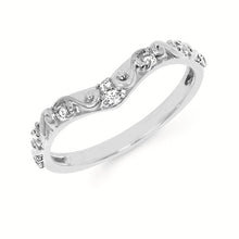 Load image into Gallery viewer, Diamond &amp; Detail Wedding Band