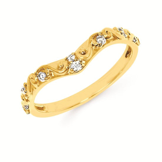Diamond & Detail Wedding Band