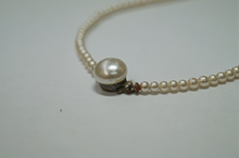 Load image into Gallery viewer, Vintage Graduated Pearl Strand