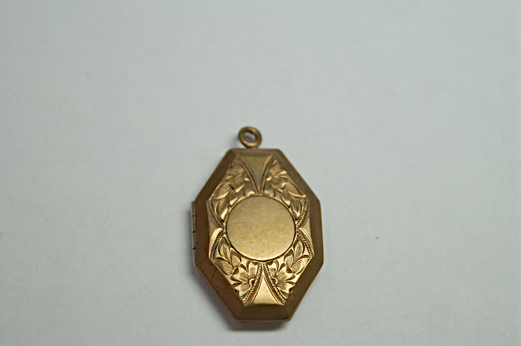 Gold Filled Engraved Locket