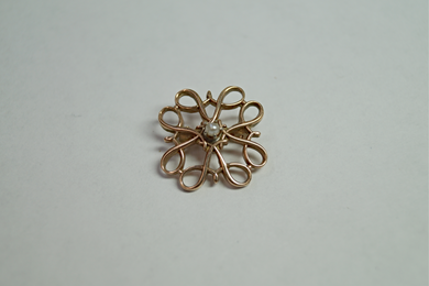 14K Gold Pearl Pin