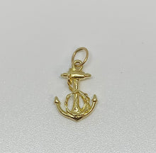Load image into Gallery viewer, Anchor Charm Pendant