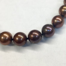 Load image into Gallery viewer, Brown Dyed Pearl Strand