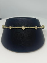 Load image into Gallery viewer, Flexi Diamond Clover Bracelet