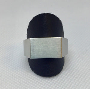 Man’s Rectangle Signet Ring