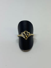 Load image into Gallery viewer, Heart &amp; Diamond Ring