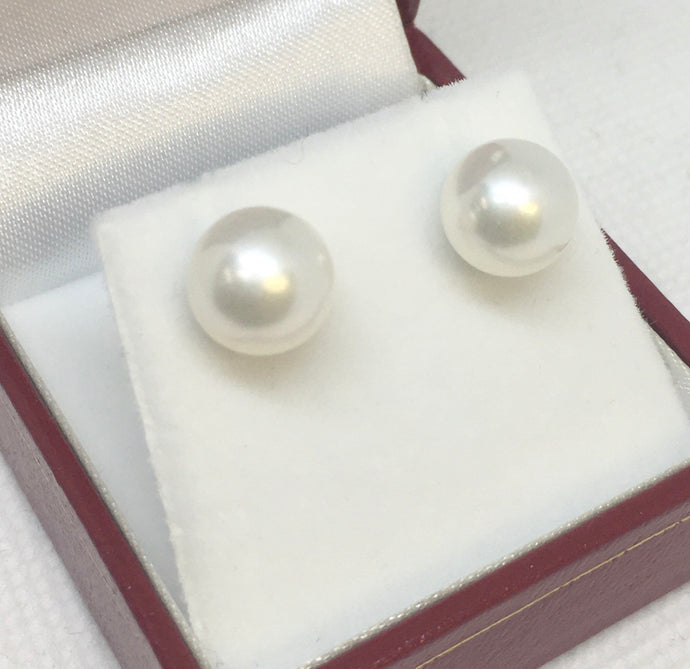 Large Round Pearl Studs