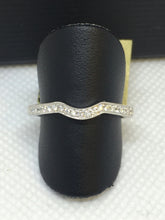 Load image into Gallery viewer, Vintage Style Engagement Ring