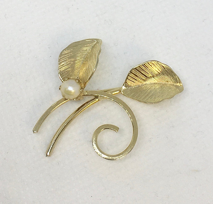 Gold Plated Vintage Pearl Pin