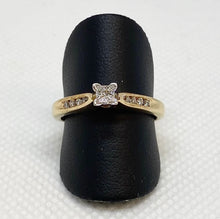 Load image into Gallery viewer, Fascinating 14K Yellow Gold Princess Cut Engagement Ring