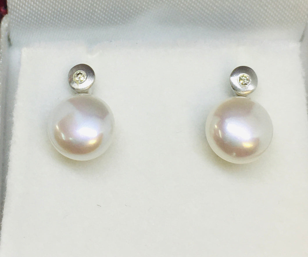 Diamond & Pearl Studs