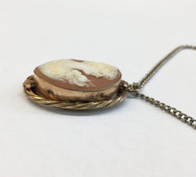 Load image into Gallery viewer, Vintage Cameo Pendant Locket