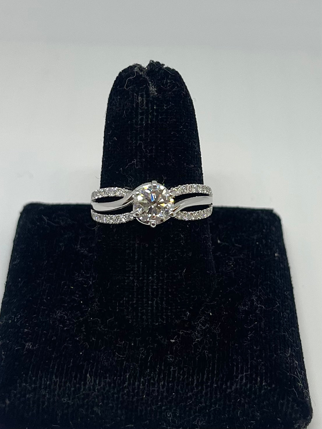 Fashionable Engagement Set