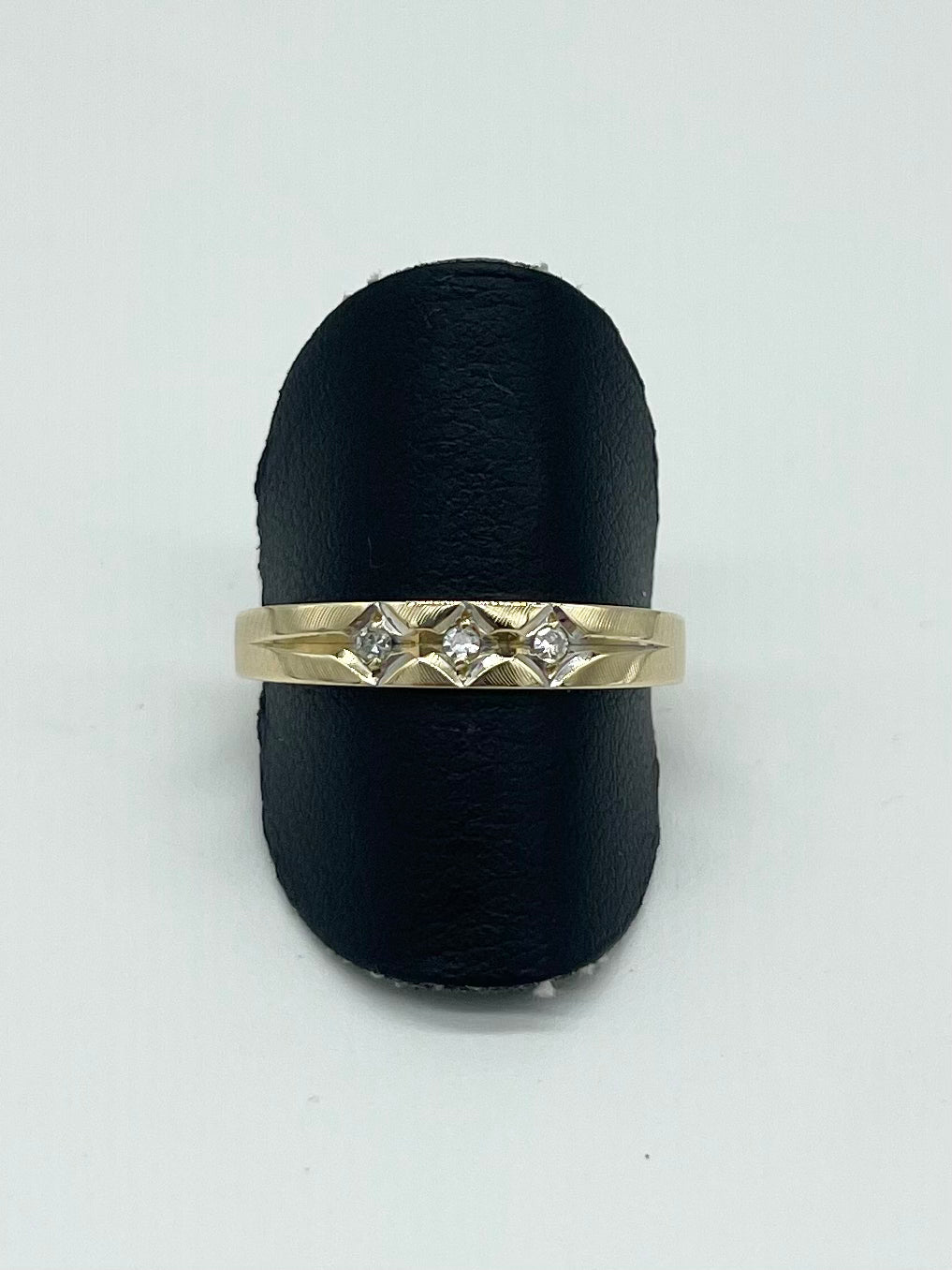 Easy Diamond Band