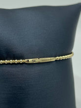 Load image into Gallery viewer, Flexi Clover Bracelet