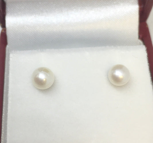 Cultured Pearl Earrings