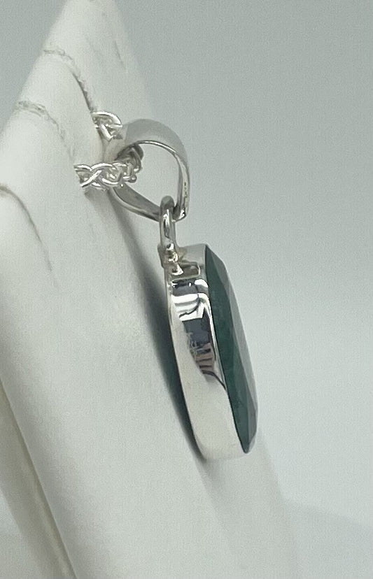 Emerald Oval Pendant