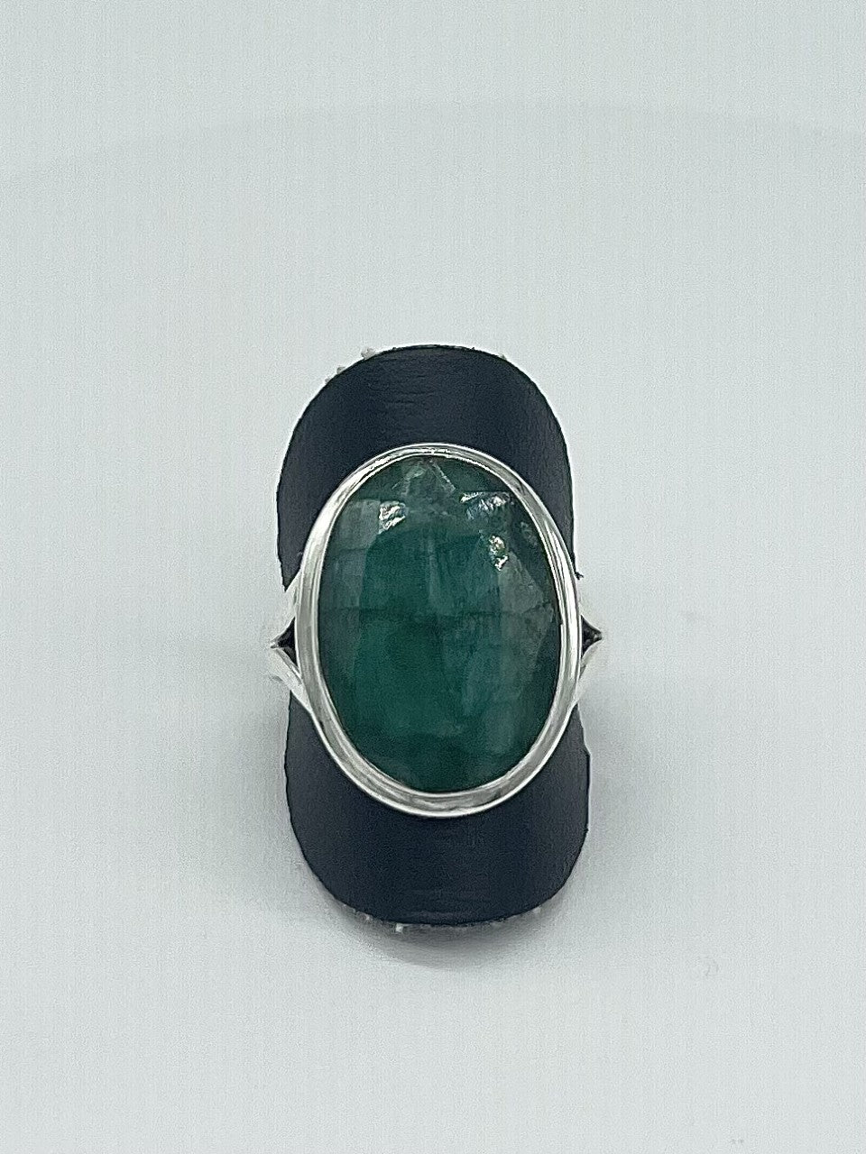 Oval Emerald Ring