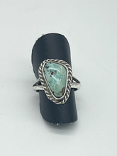 Load image into Gallery viewer, Unique Turquoise Ring