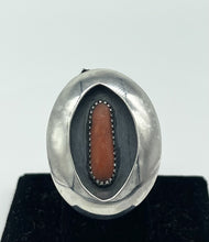 Load image into Gallery viewer, Fine Coral Ring