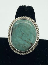 Load image into Gallery viewer, Twist Halo Turquoise Ring